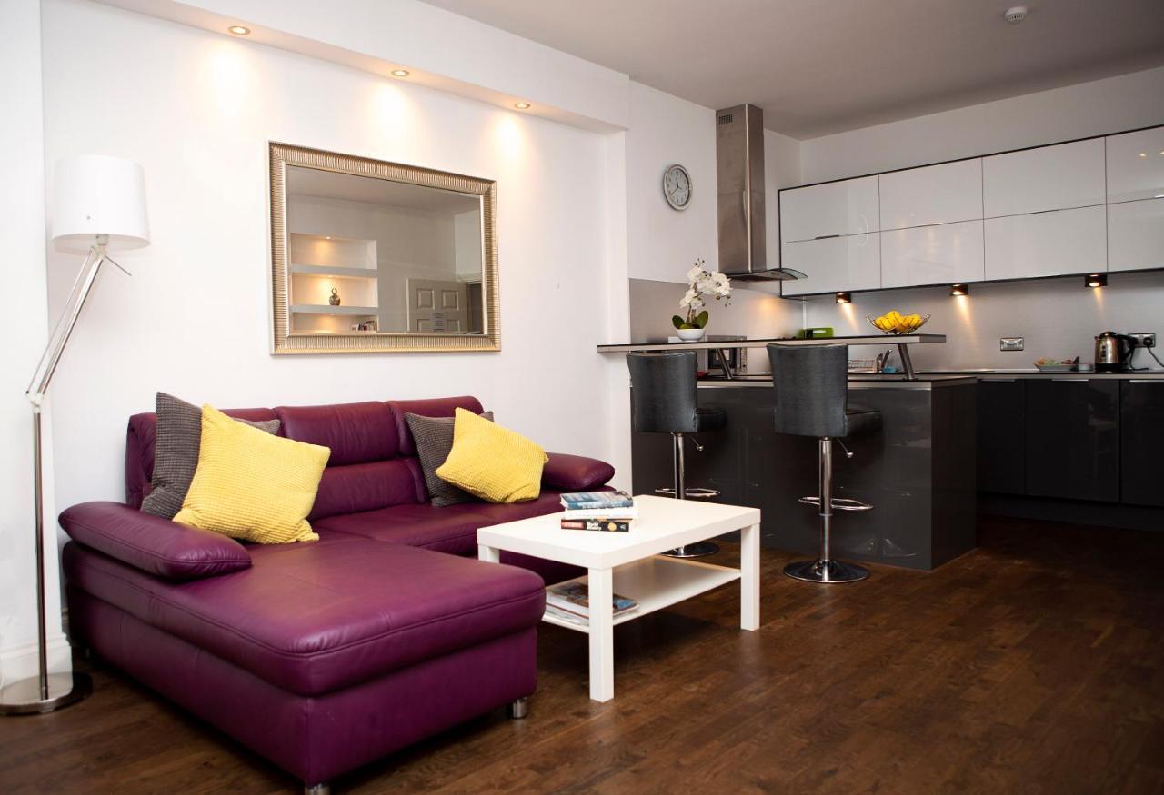 Apt 1, Trafalgar Square 1St Floor By Indigo Flats Londres Exterior foto